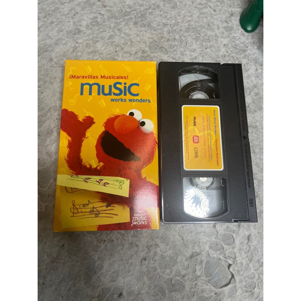 Sesame Street Music Works Wonders iMaravillas Musicales! Elmo VHS Tape 2001 NAMM